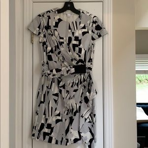 Super cute!!  DVF cotton print dress size 2